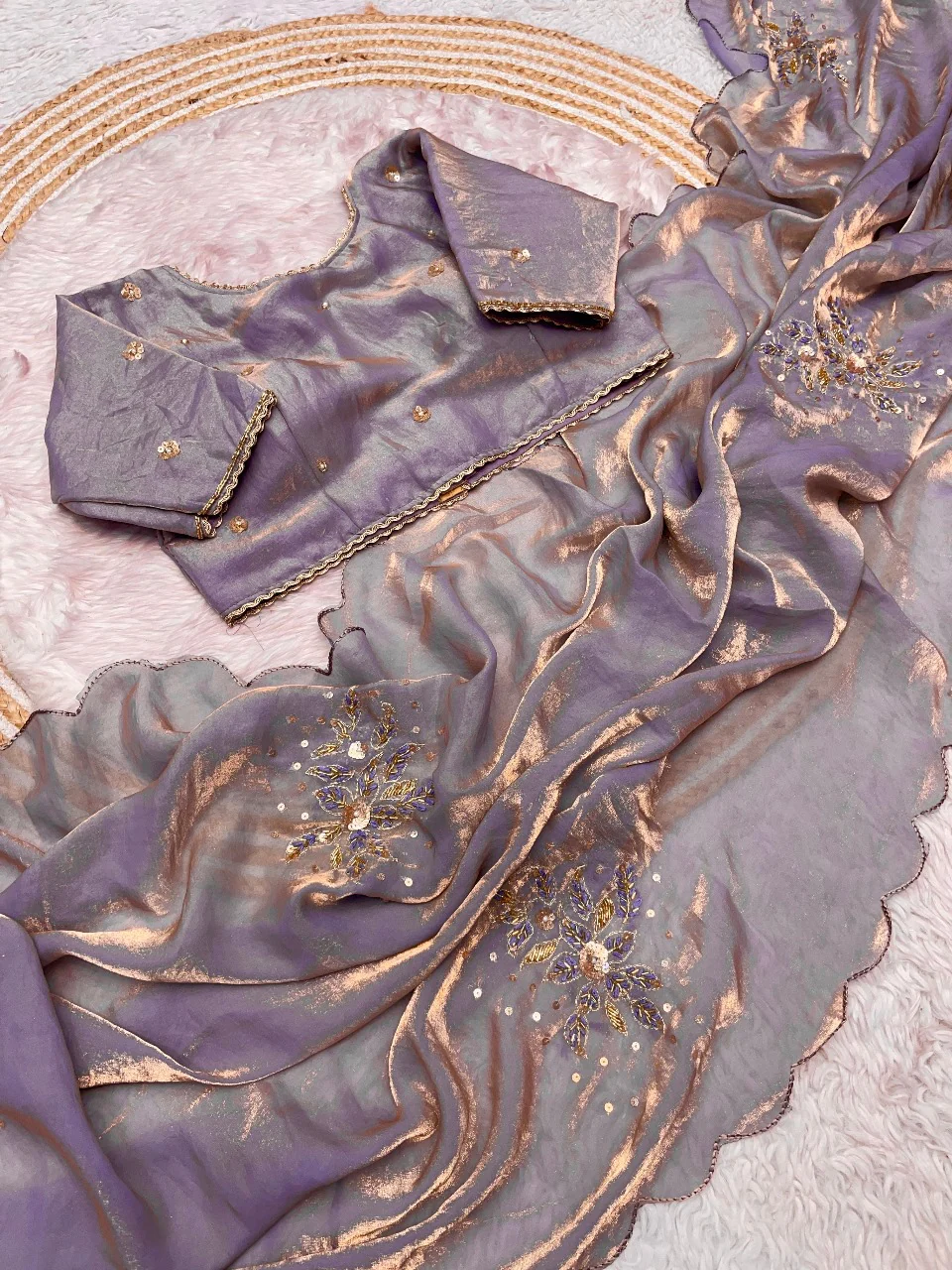 Beautiful Party-wear Soft Fendy Handwork Saree - Image 4