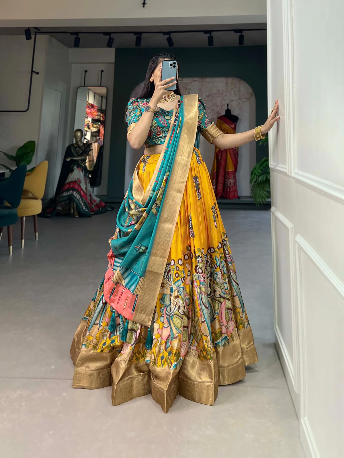 Elegance Of Dola Silk & Charm Of Kalamkari Printed Lehenga Choli - Image 3
